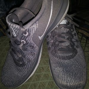 Grey nike flex supreme TR6. Size 6